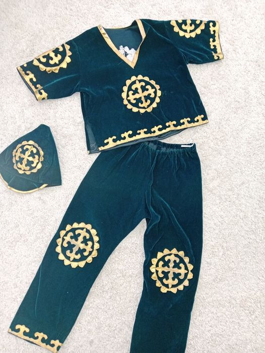 Продам национальной костюм