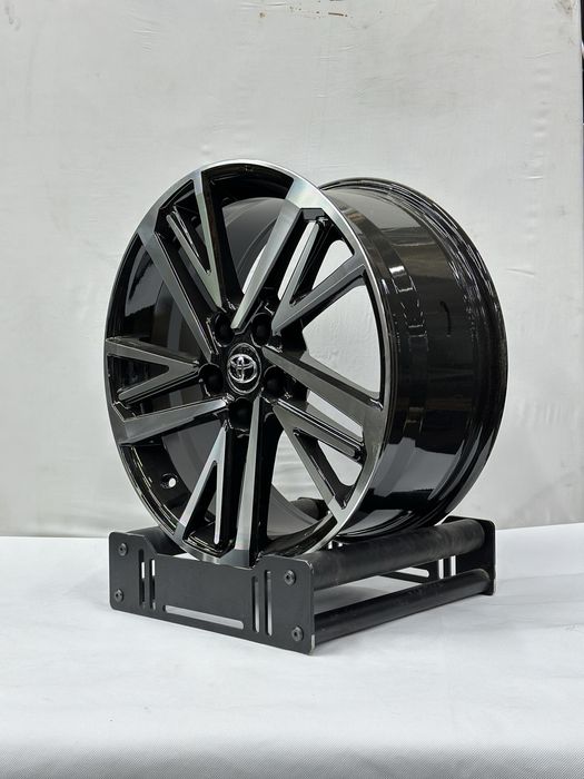 компоект диск R18 5x114.3 Camry 80