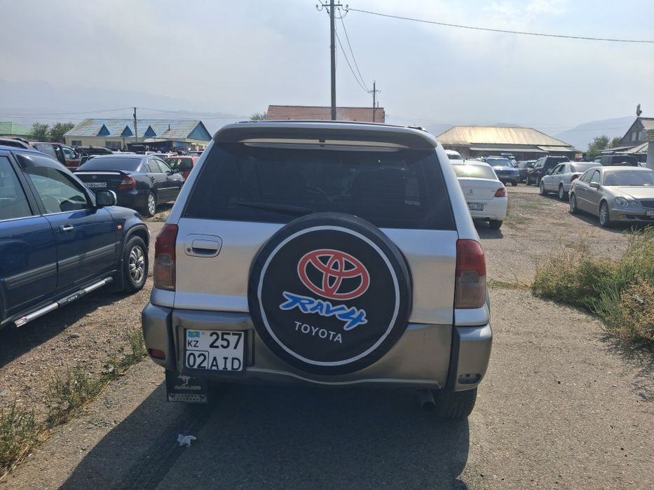 Продам машину Тойтарыс Rav4