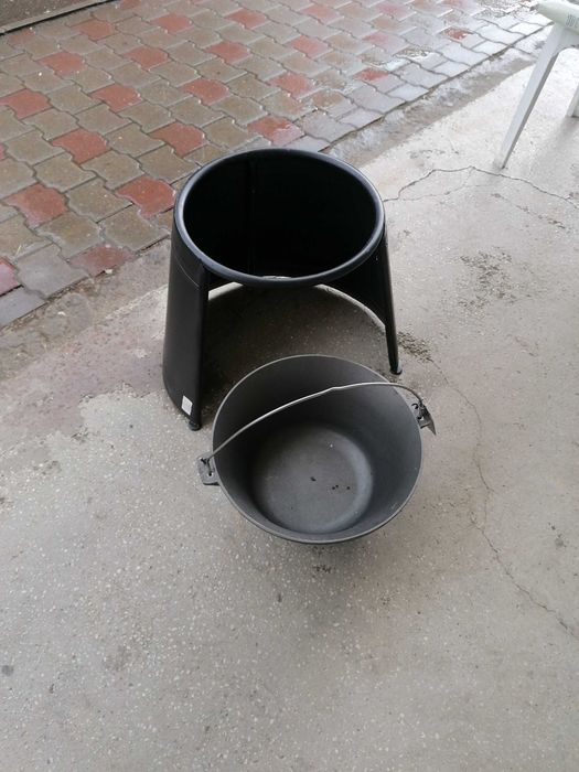 Oferta, ceaun fontă 22  369 lei fără suport