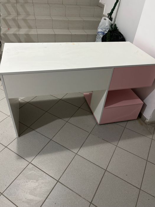 Детский письменный стол