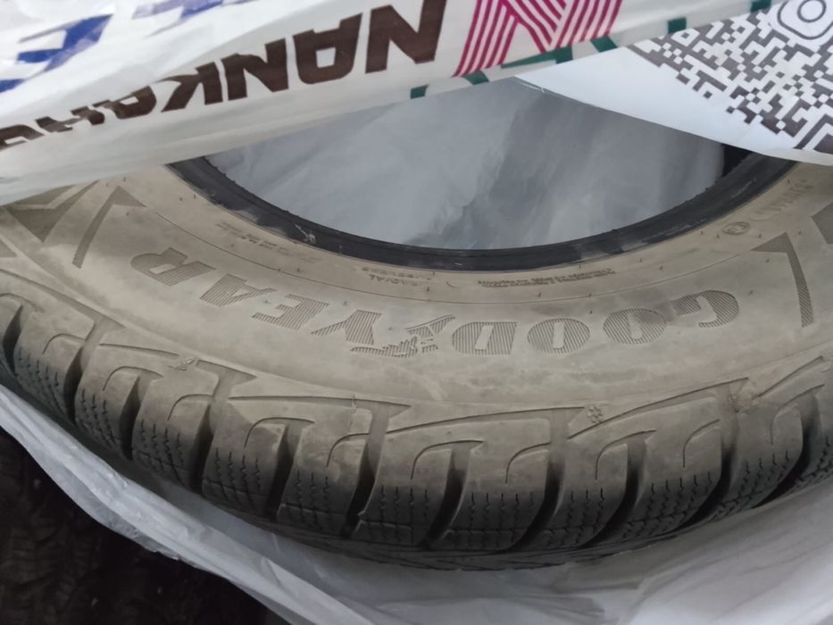 Продам шины UltraGrip lce SUV G1 шип