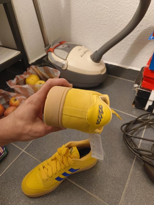 Adidas basketball размер 42