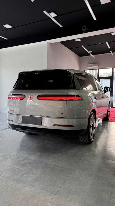 DENZA N8L FLAGSHIP 2025 модель 6 местный ВНЕДОРОЖНИК 4WD