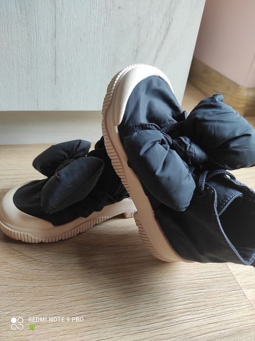 Детски обувки ZARA -25 номер