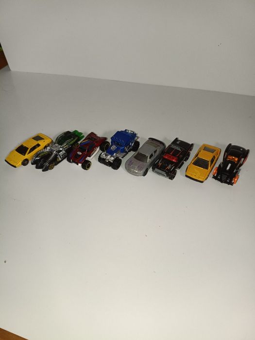 Продам машинки hot wheels