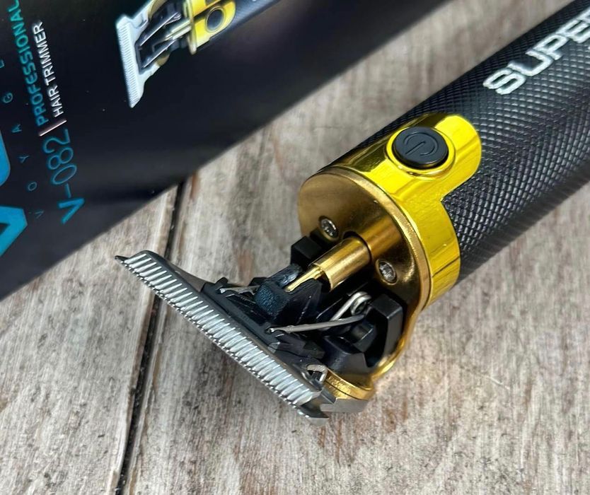 Професионална машинка за подстригване VGR