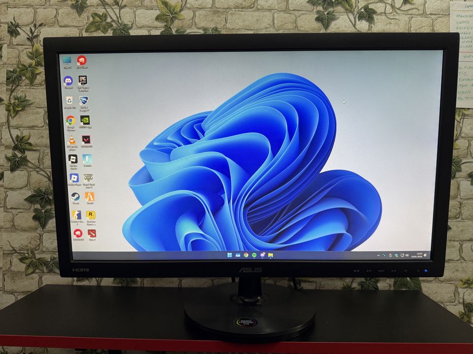 Monitor Asus 24 inch , mouse ,casti gaming ,tastatura microsoft