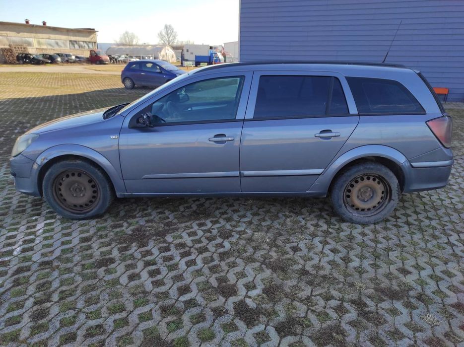 Части за Opel Astra H 1.3 CDTI боя Z 155 / Опел Астра Х 1.3