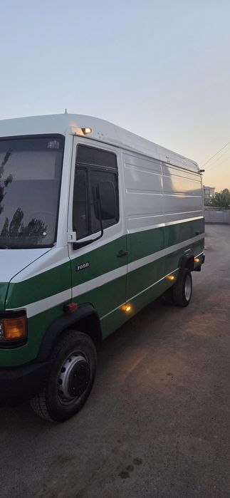 Продаю мерседес 709