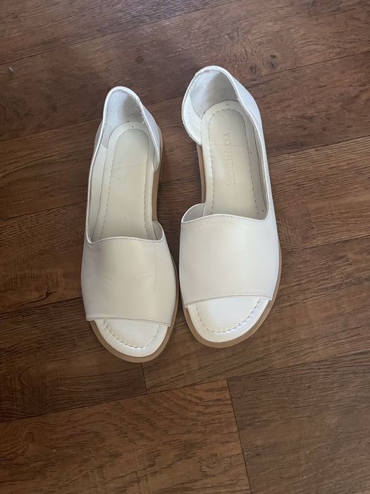 Продам женские башмаки