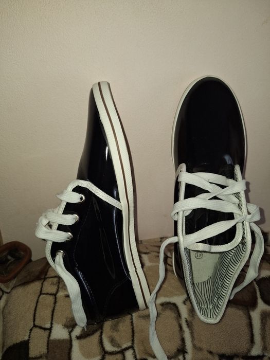 Tenesi,pantofi sport de dama,41