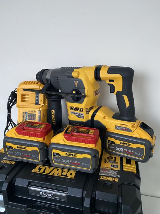 Rotopercutor DEWALT  DCH 333 54 V Brushless 2025 Ca nou !