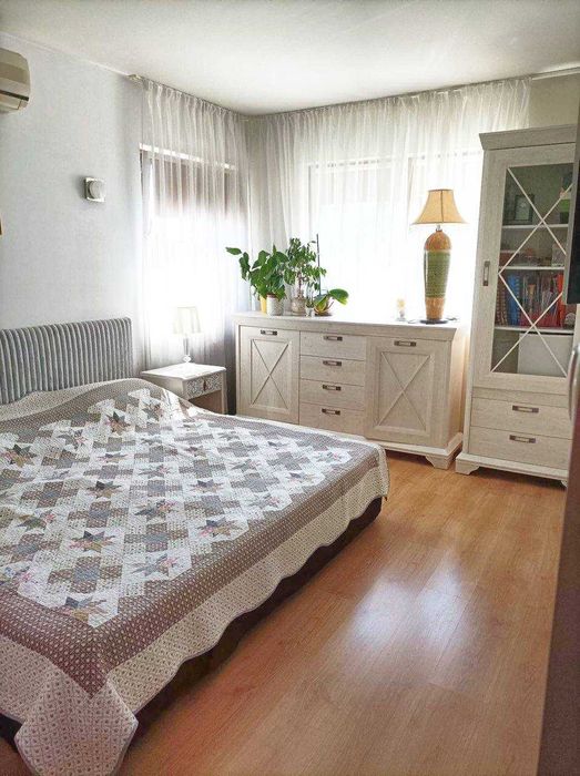 Продава се Тристаен апартамент в Варна, Център - 75 кв.м за 1870 €/кв.м - Снимка #11