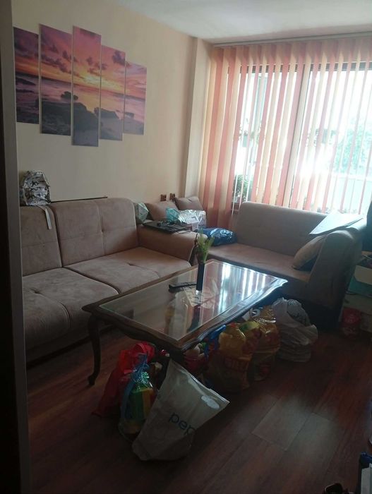 Ъглов диван голям.