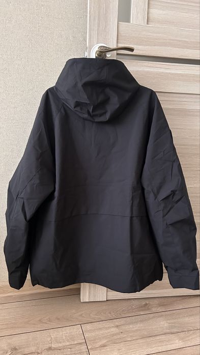 Продам куртку.Новая.