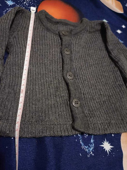 Cardigan merinos tip rib  marca 808