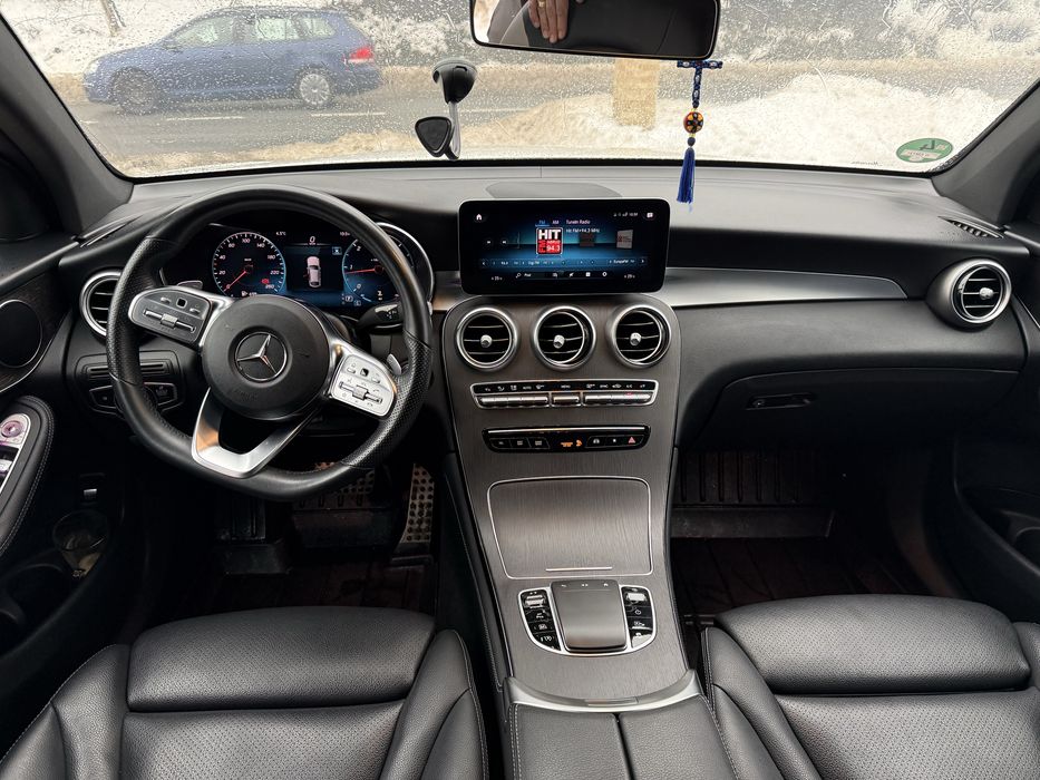 Mercedes benz glc 300