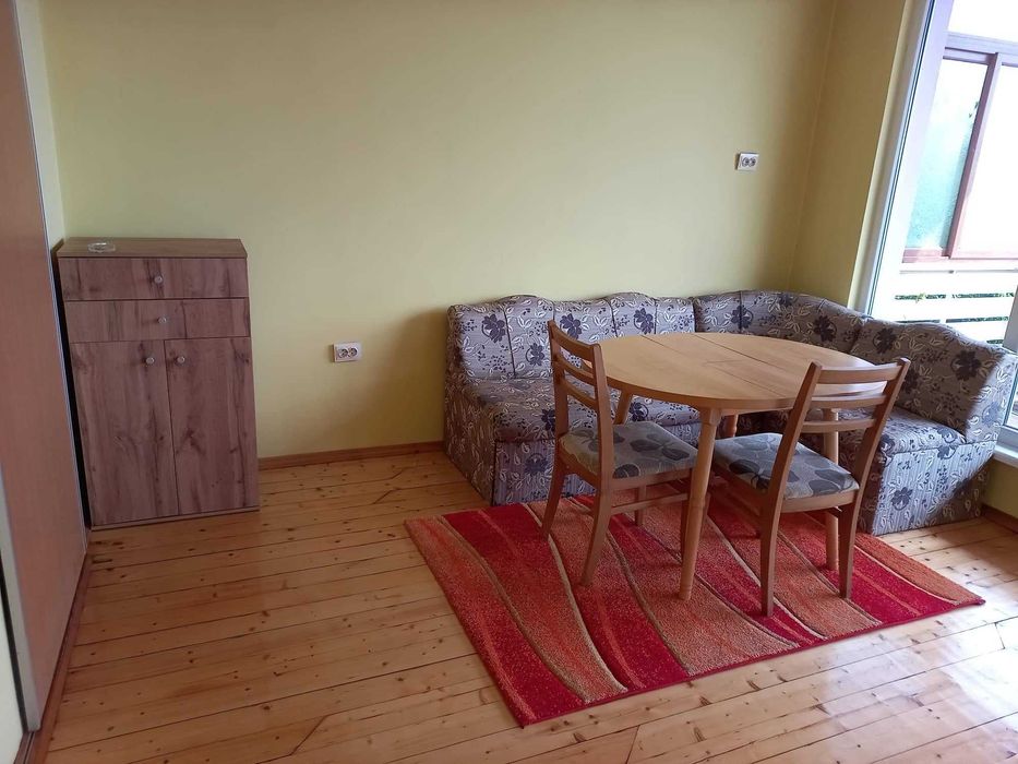 Дава се под наем Четиристаен апартамент в Велико Търново, Акация - 126 кв.м за 382.5 € - Снимка #3