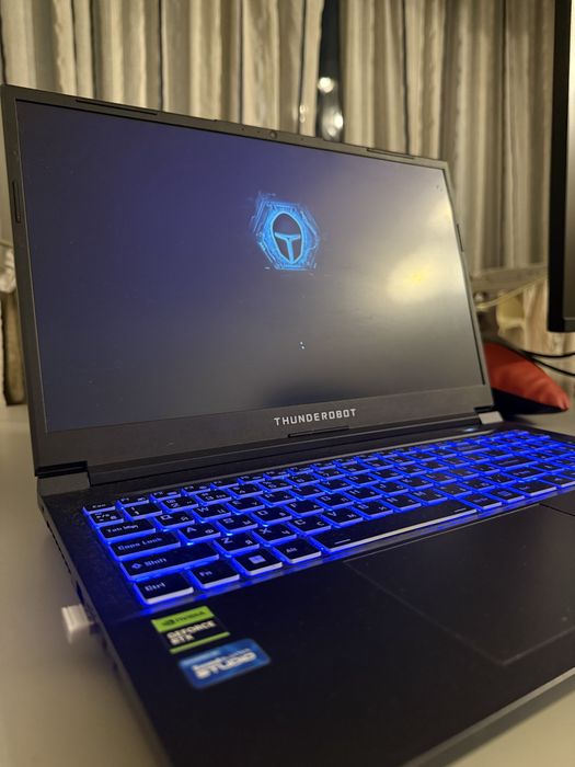 Thunderobot 911S ноутбук