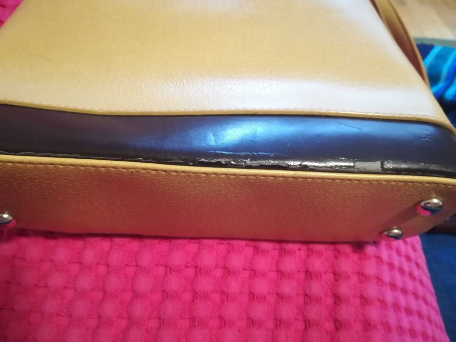 Дамска чанта, употребявана