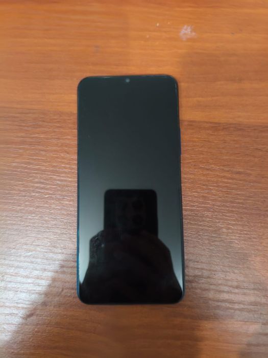 Продам телефон vivo Y53s