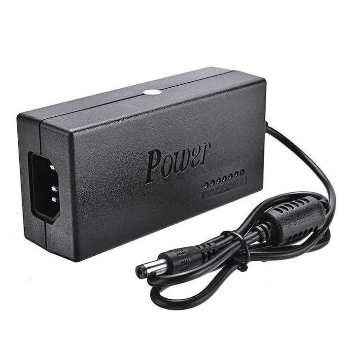 Incarcator universal pentru laptop cu 10 mufe de conectare,120W,nou