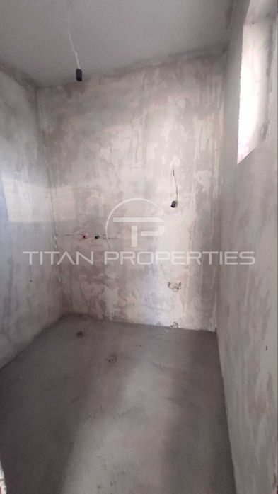 Продава се Едностаен апартамент в Пловдив, Коматевски възел - 88 кв.м за 1158 €/кв.м - Снимка #2