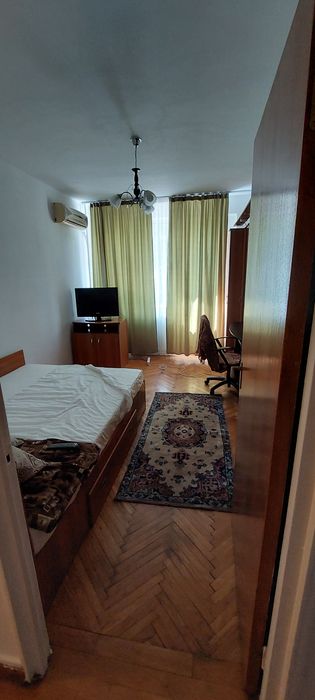 Închiriez apartament 2 camere