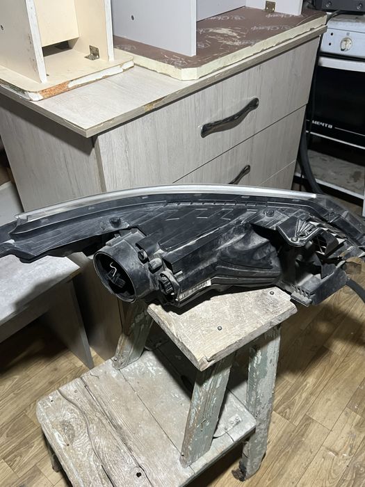 Продам левую фару киа рио