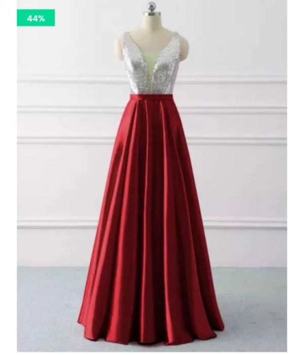 Vând două rochii de ocazie noi