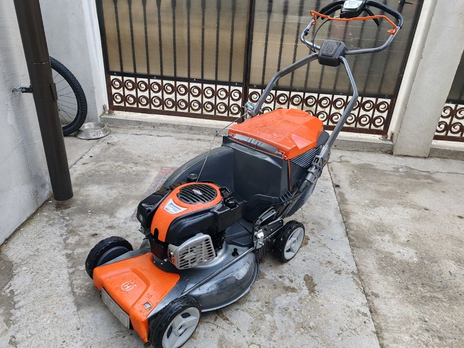 Mașină tuns iarba, Husqvarna, Germania