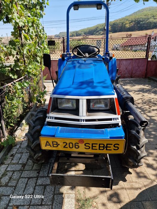 Tractor iseki 22 cp