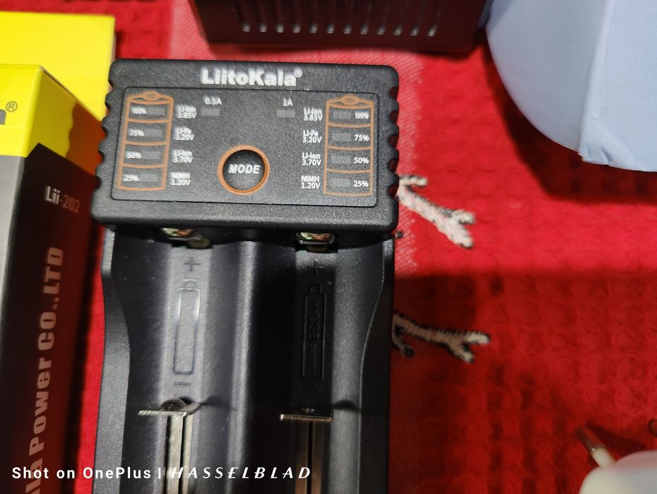 Зарядни устройства за всички типове и модели презареждащи батерии проф