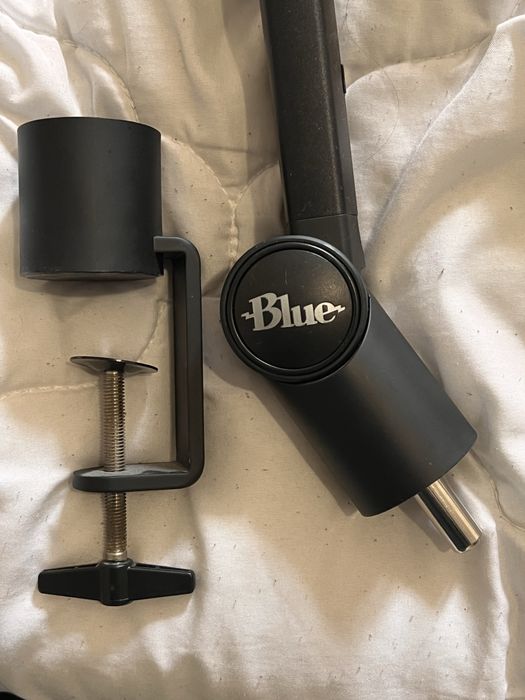 Brat de microfon blue yeti premium