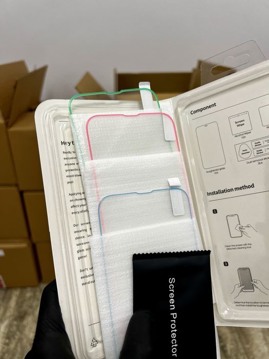 Folie sticla iPhone margini luminoase premium en gross