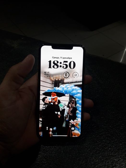 Assalomu aleykum tel sotiladi  srocna arzon narxga 11 pro max ideal