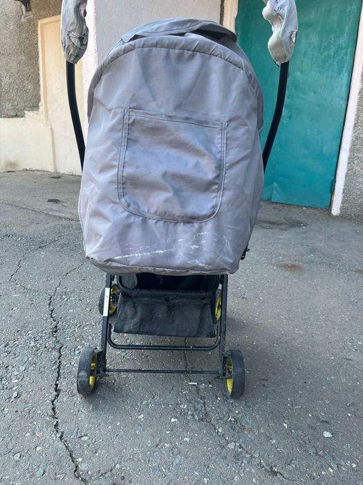 Продам прогулочную коляску