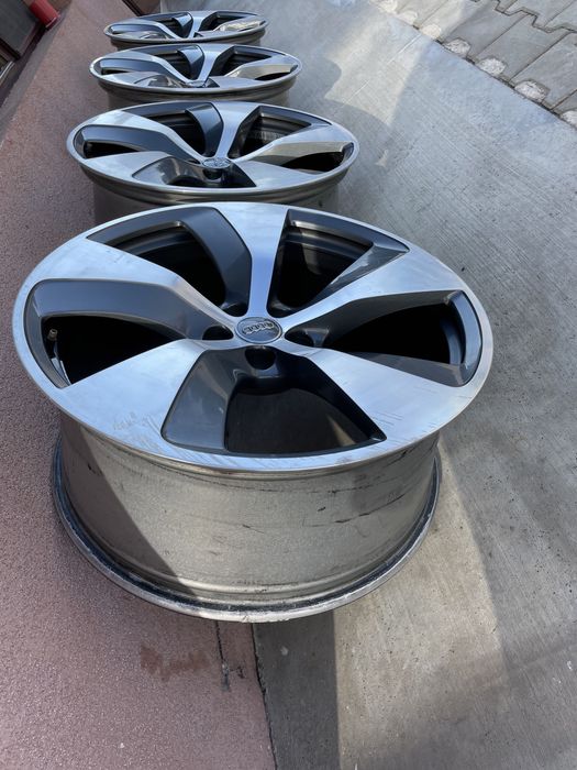 Лети Джанти за Audi Q7 4M 21цола 5х112/ет31/ц.от.66/21 цола