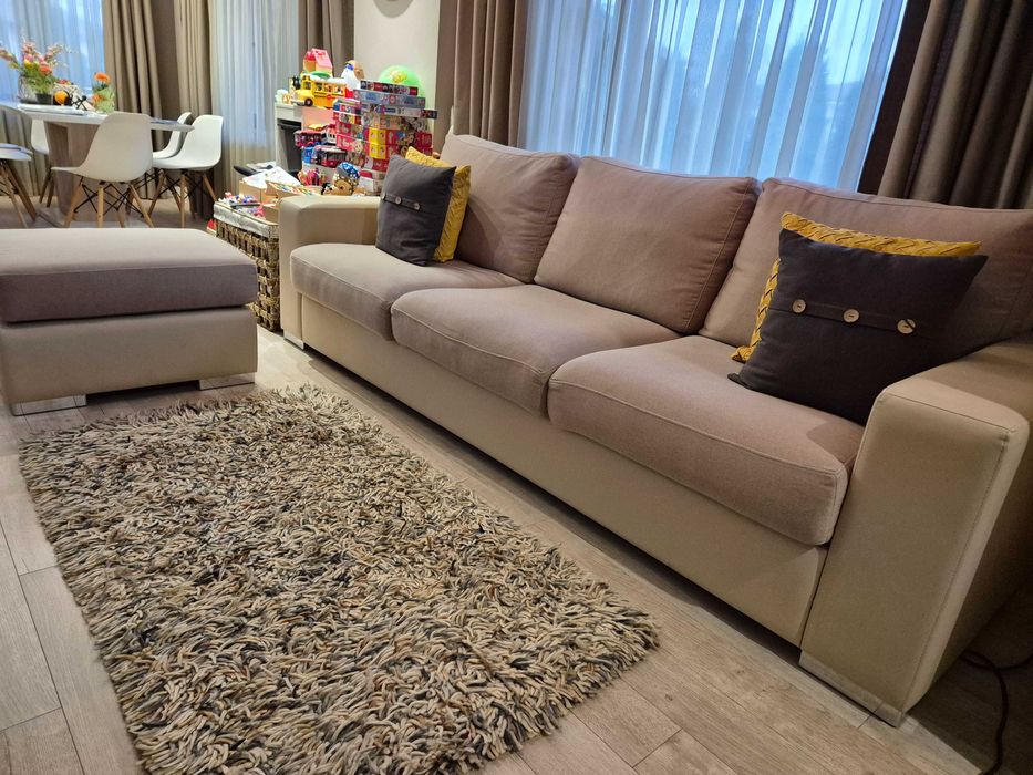 Разтегателен диван с функция сън+голяма табуретка