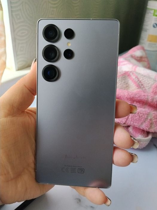 Продам контрактный телефон