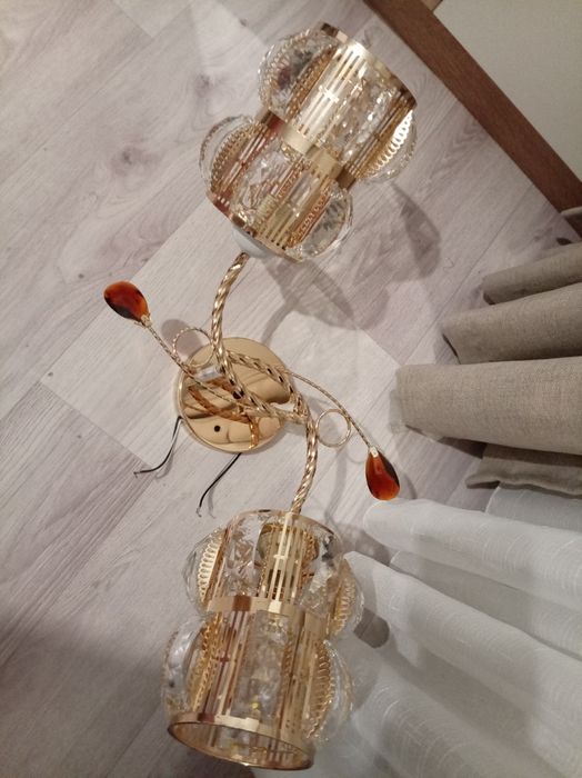 2 люстры новые!!!