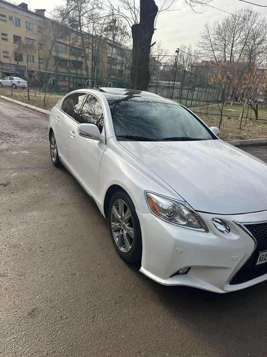 Lexus 2008 yil GS300