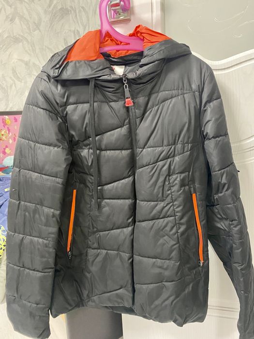 Куртки по 5000