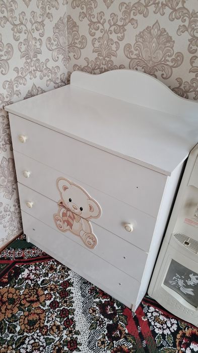 Bolalar shkafi chestor