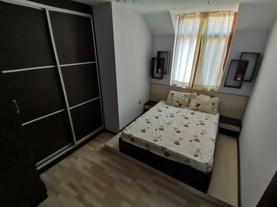 Дава се под наем Двустаен апартамент в Бургас, Възраждане - 70 кв.м за 255 € - Снимка #4