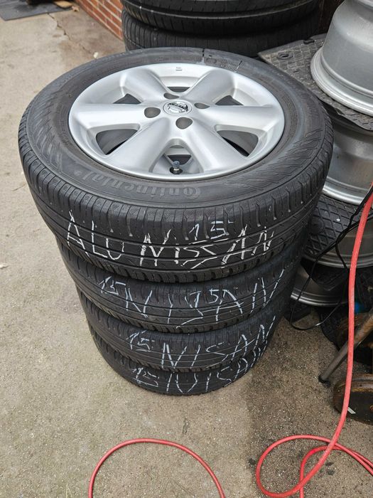 Оригинални лети джанти 15" NISSAN 4x100