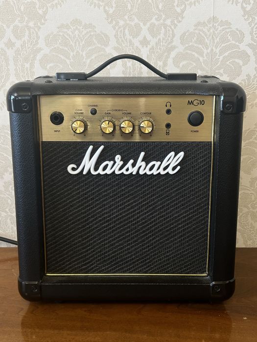 Комбоусилитель для гитары Marshall