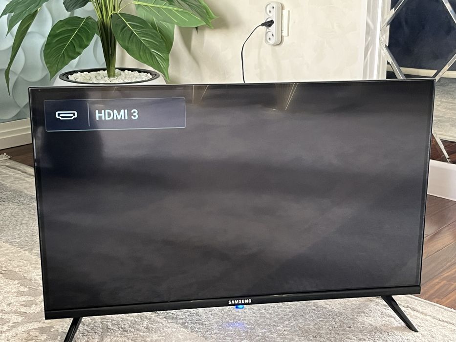 Samsung телевизор