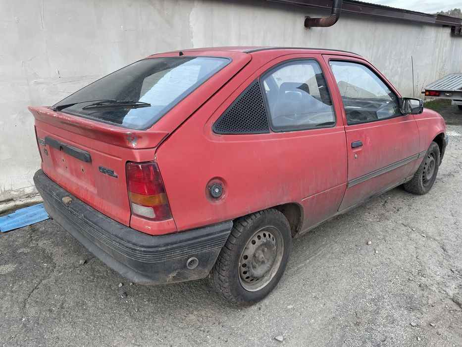 Opel Kadett e 1.3 59hp 1986 На Части